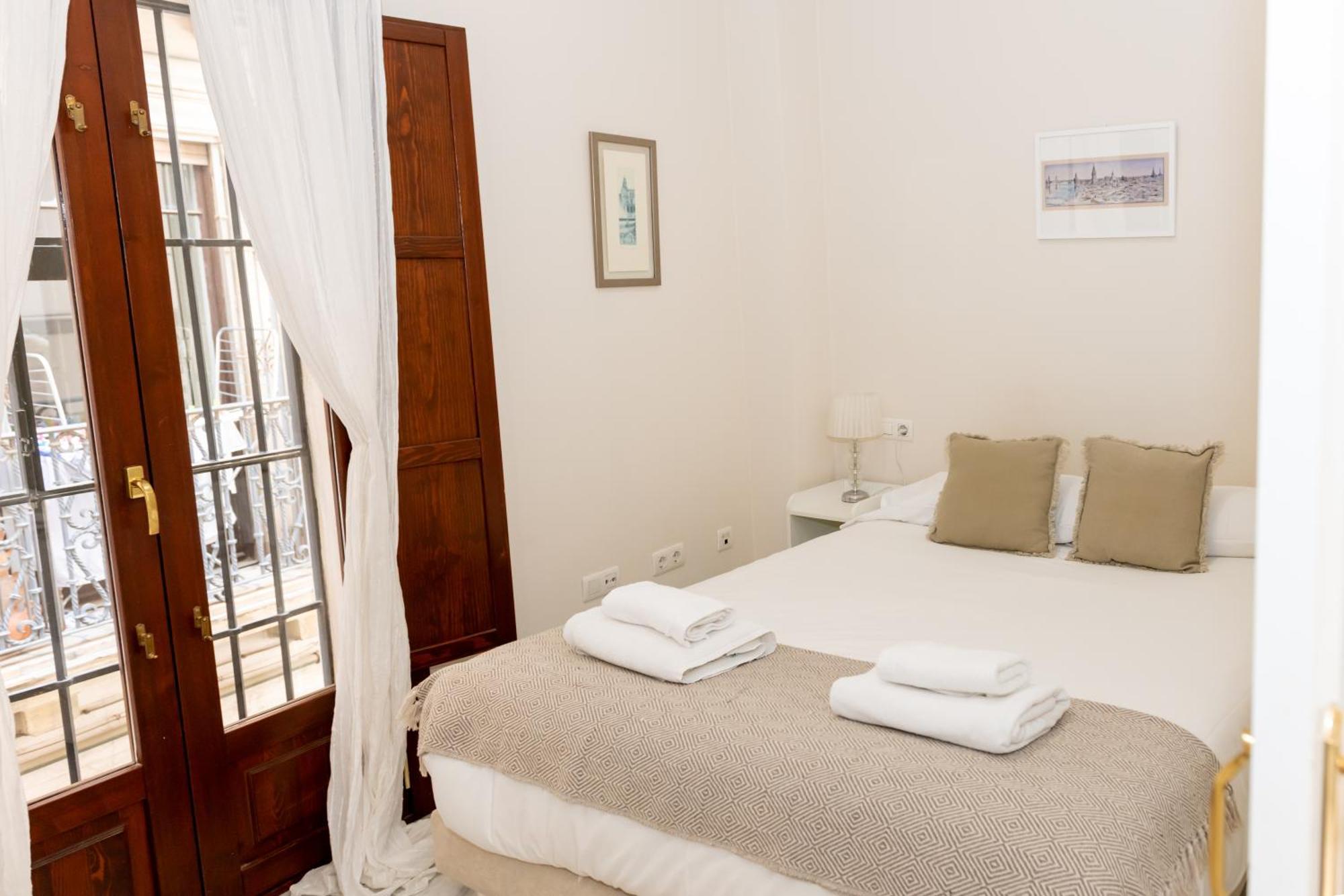 Charming & Quiet Apartment In Plaza Del Salvador Sevilha Exterior foto