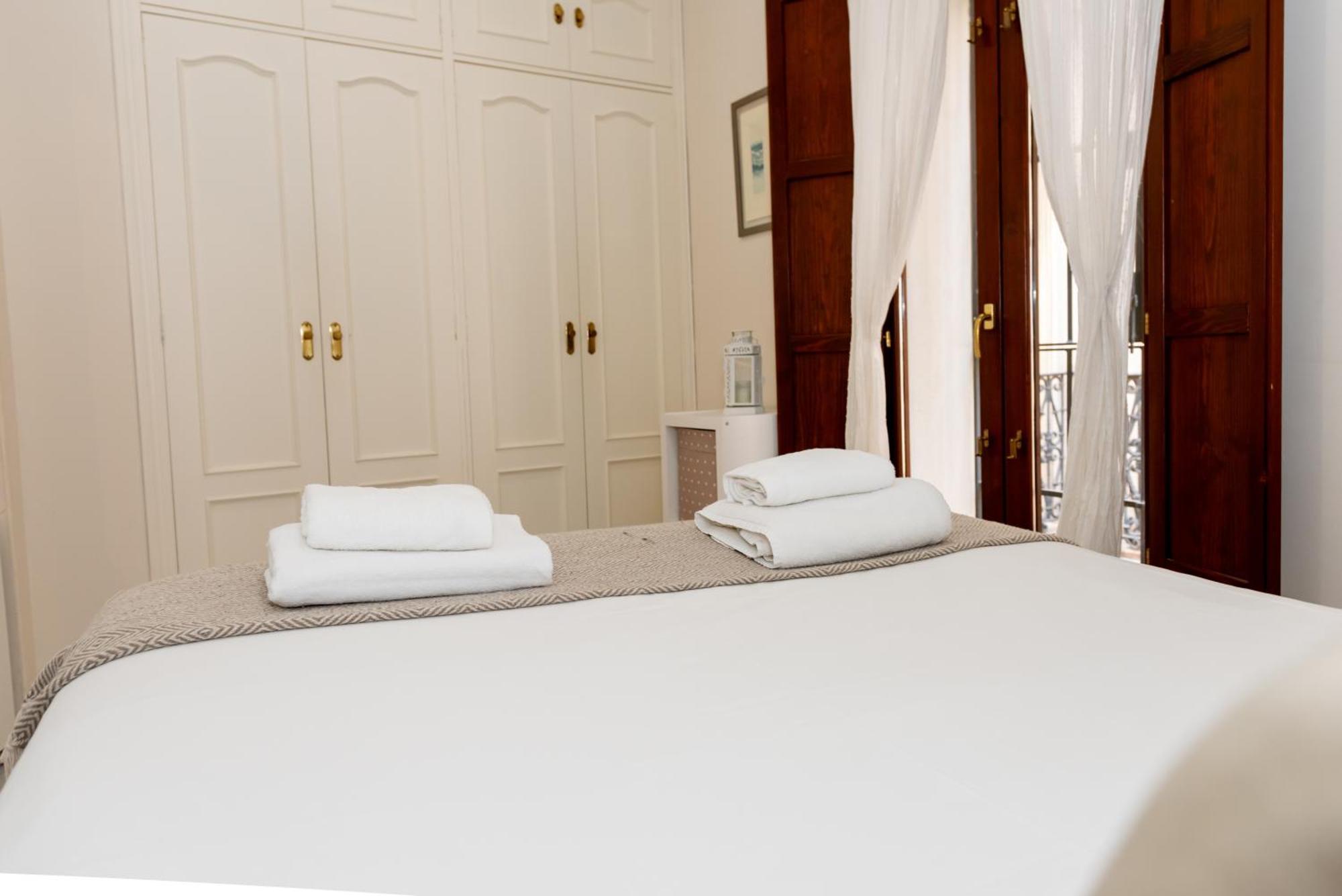 Charming & Quiet Apartment In Plaza Del Salvador Sevilha Exterior foto